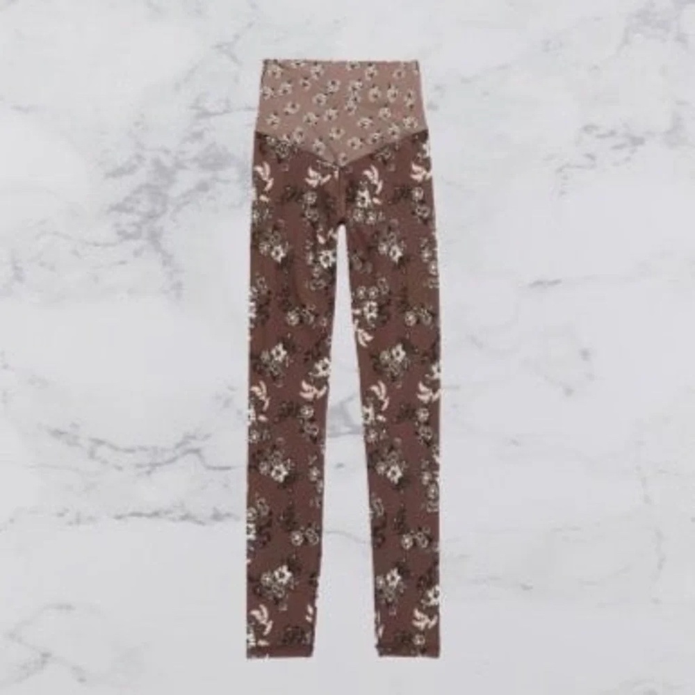 **NEW** AERIE OFFLINE REAL ME CROSSOVER LEGGING